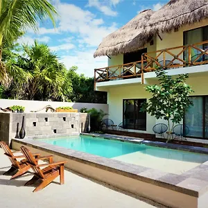 Hotel Boutique La Puerta Azul Beachfront - Adults Only, Holbox